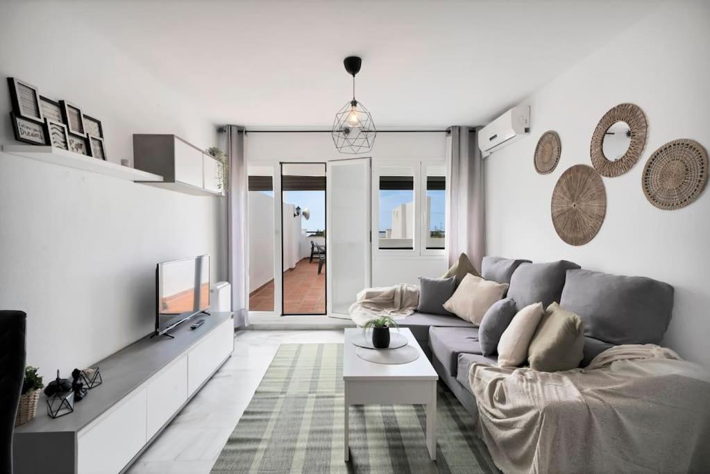 Duplex Con Vistas Al Mar, Piscina Y Gimnasio - Las Abejeras 226 Estepona Exteriör bild