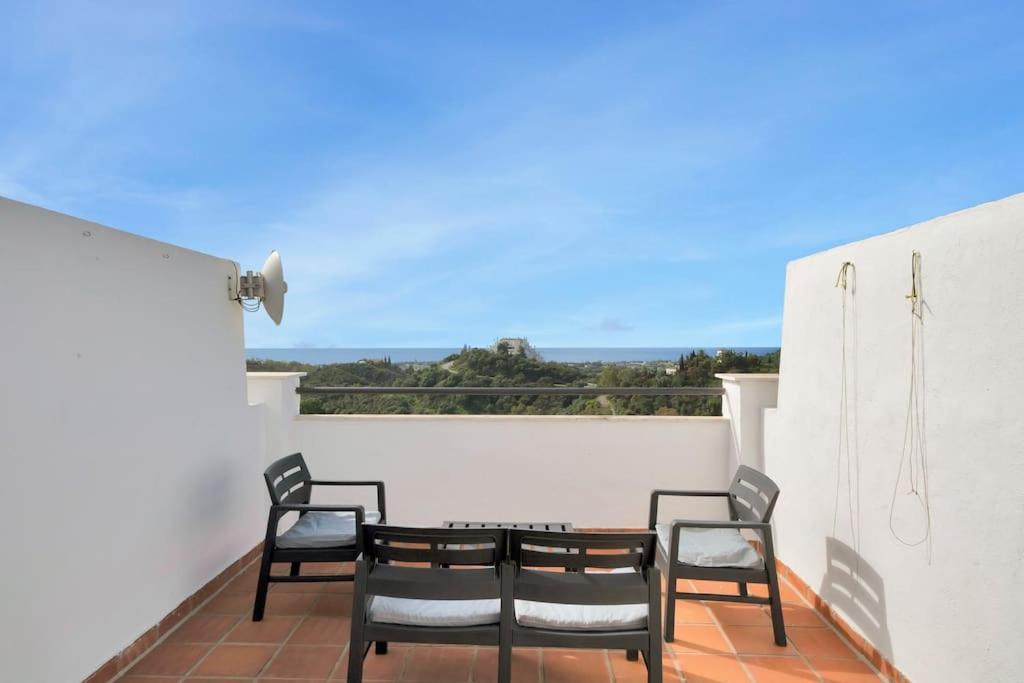 Duplex Con Vistas Al Mar, Piscina Y Gimnasio - Las Abejeras 226 Estepona Exteriör bild